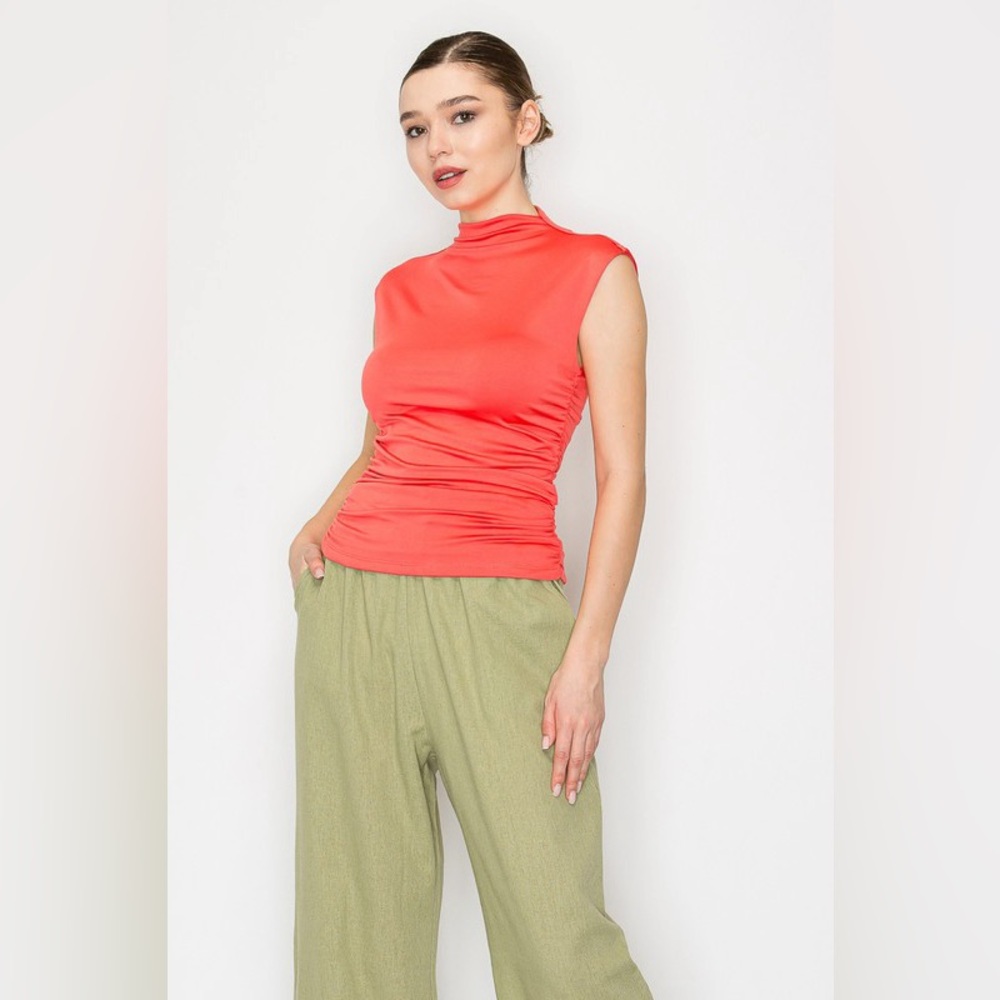 351B-CORAL. Extended Shoulder Side Ruched Top
